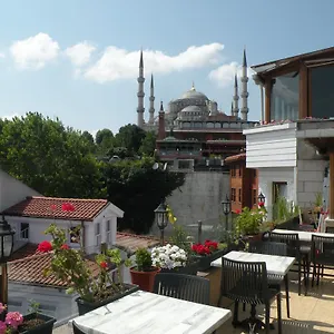 3* Hotel Agora Boutique & Bistro